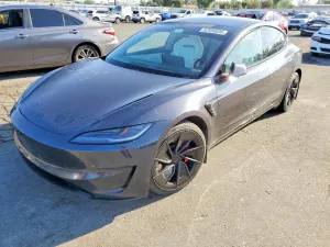 Tesla Model 3 2024