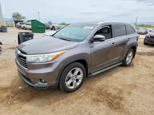 Toyota Highlander 3.5L 6 2015