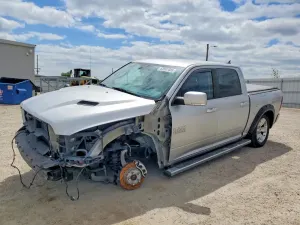 RAM 1500 5.7L 8 2014