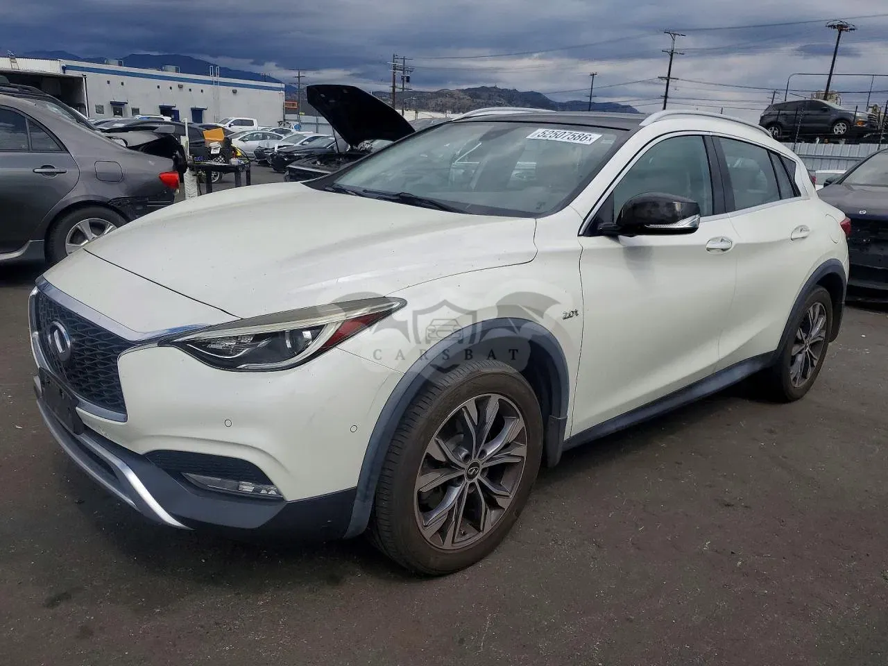 Infiniti QX30 2.0L 4 2017