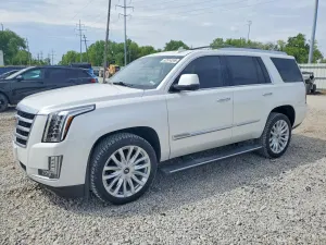 Cadillac Escalade 6.2L 8 2016