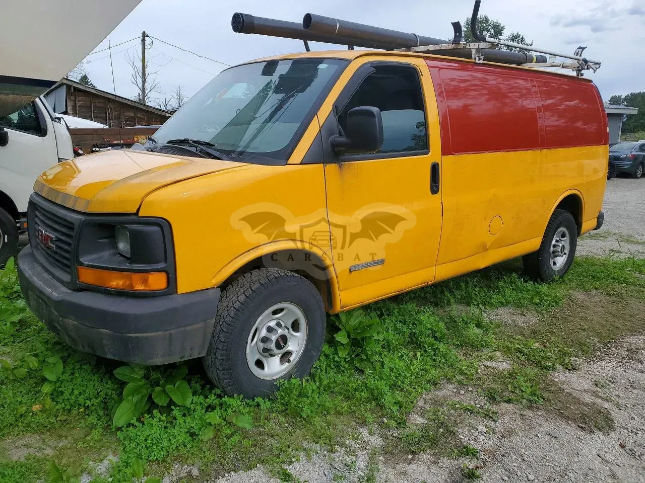 GMC Savana 4.8L 8 2005