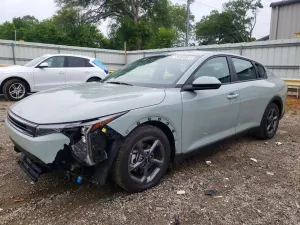Kia K4 2.0L 4 2025