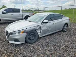Nissan Altima 2.5L 4 2020