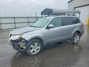 Subaru Forester 2.5L 4 2010