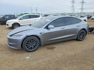 Tesla Model 3 2025