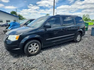 Chrysler Town & Country 3.8L 6 2010