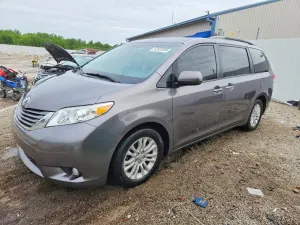 Toyota Sienna 3.5L 6 2014