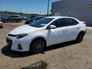 Toyota Corolla 1.8L 4 2015