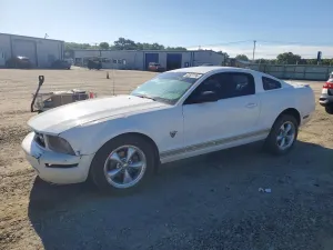 Ford Mustang 4.0L 6 2009