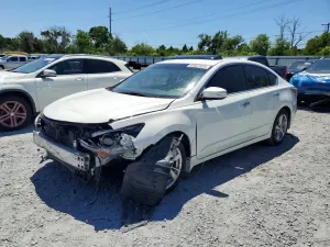 Nissan Altima 2.5L 4 2015