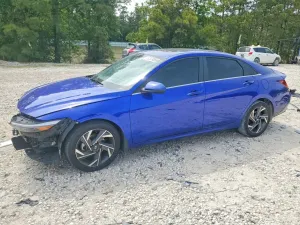 Hyundai Elantra 2.0L 4 2024