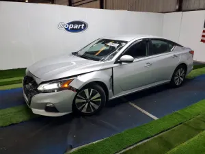 Nissan Altima 2.5L 4 2022