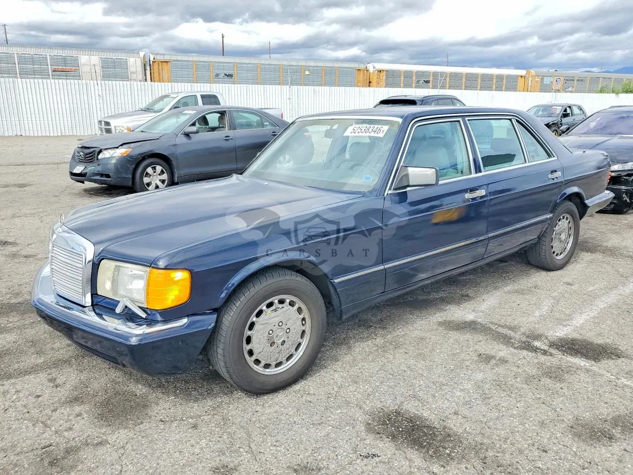 Mercedes-Benz 560 5.6L 8 1990