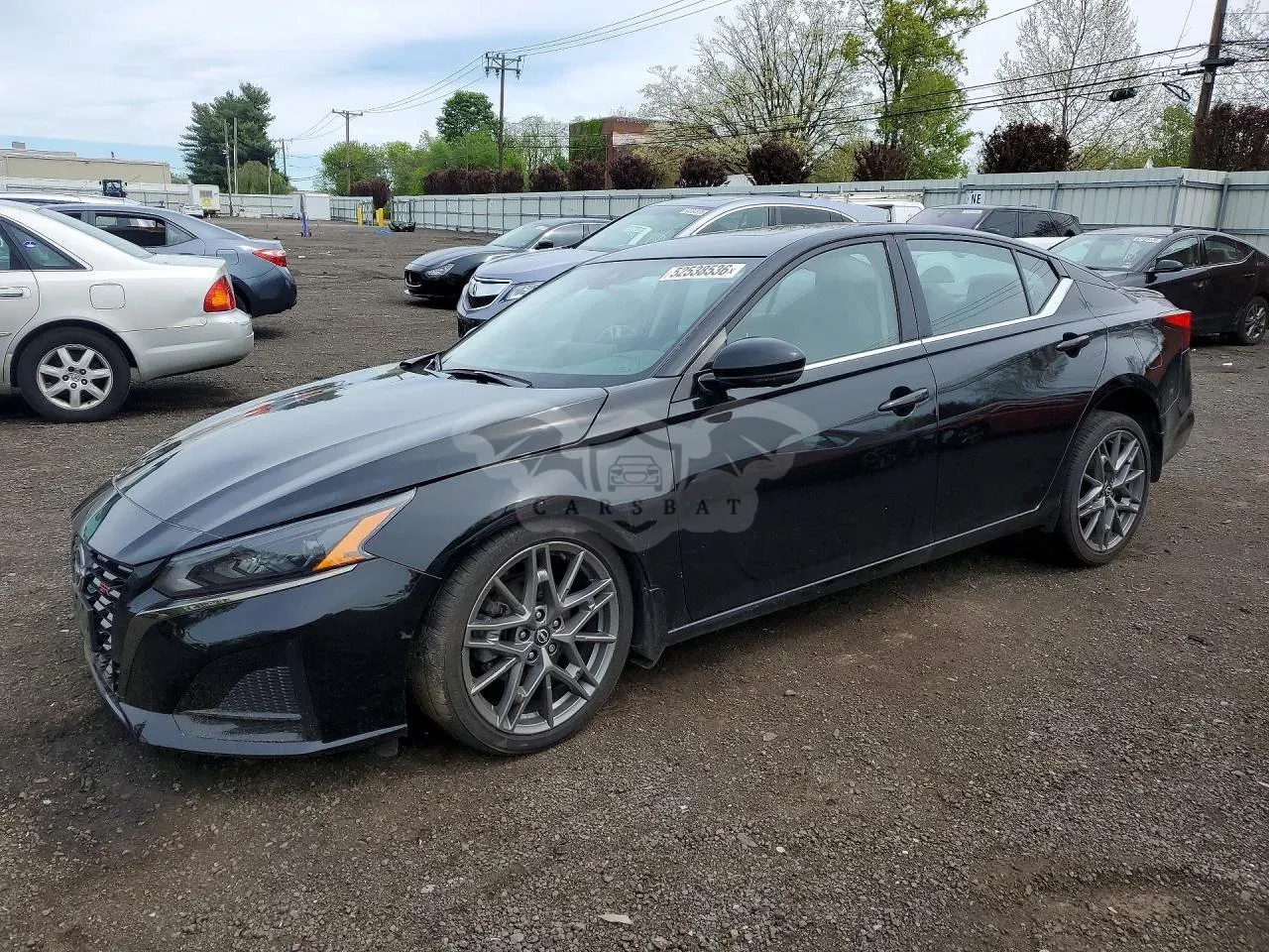 Nissan Altima 2.0L 4 2024