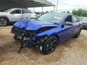 Hyundai Elantra 2.0L 4 2026