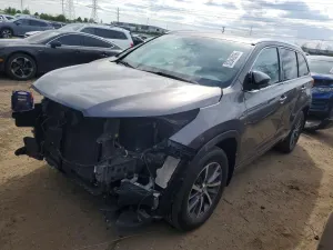 Toyota Highlander 3.5L 6 2017
