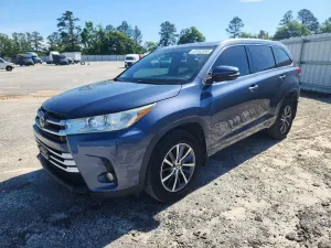Toyota Highlander 3.5L 6 2018