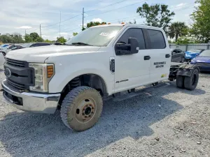 Ford F-350 6.7L 8 2019