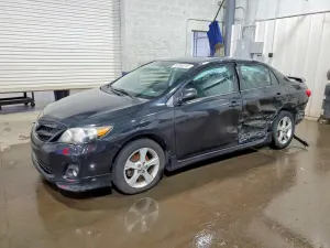 Toyota Corolla 1.8L 4 2012