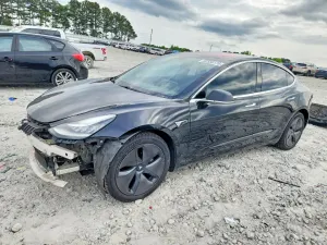 Tesla Model 3 2018