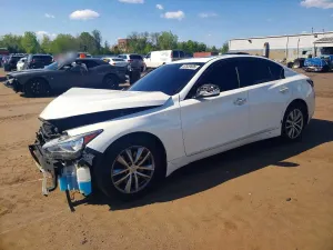 Infiniti Q50 3.7L 6 2015
