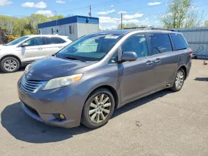 Toyota Sienna 3.5L 6 2011