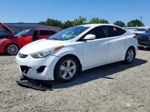 Hyundai Elantra 1.8L 4 2013