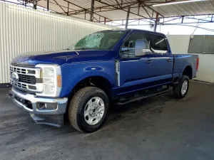 Ford F-250 7.3L 8 2026