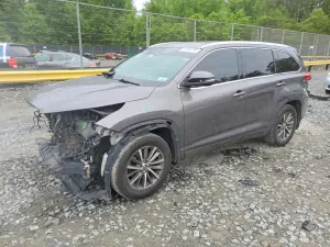 Toyota Highlander 3.5L 6 2018