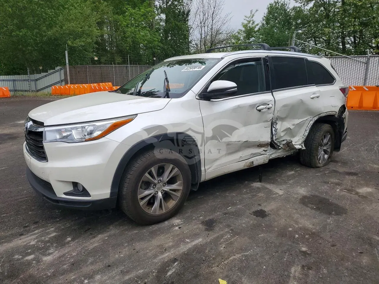 Toyota Highlander 3.5L 6 2015