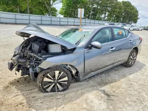 Nissan Altima 2.5L 4 2022