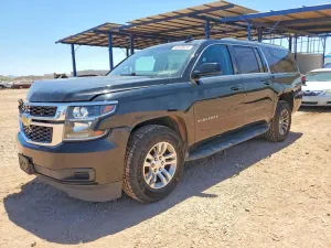 Chevrolet Suburban 5.3L 8 2016