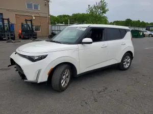 Kia Soul 2.0L 4 2025