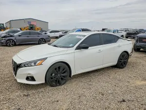 Nissan Altima 2.5L 4 2022