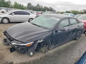 Hyundai Elantra 2.0L 4 2025