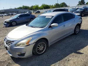 Nissan Altima 2.5L 4 2014