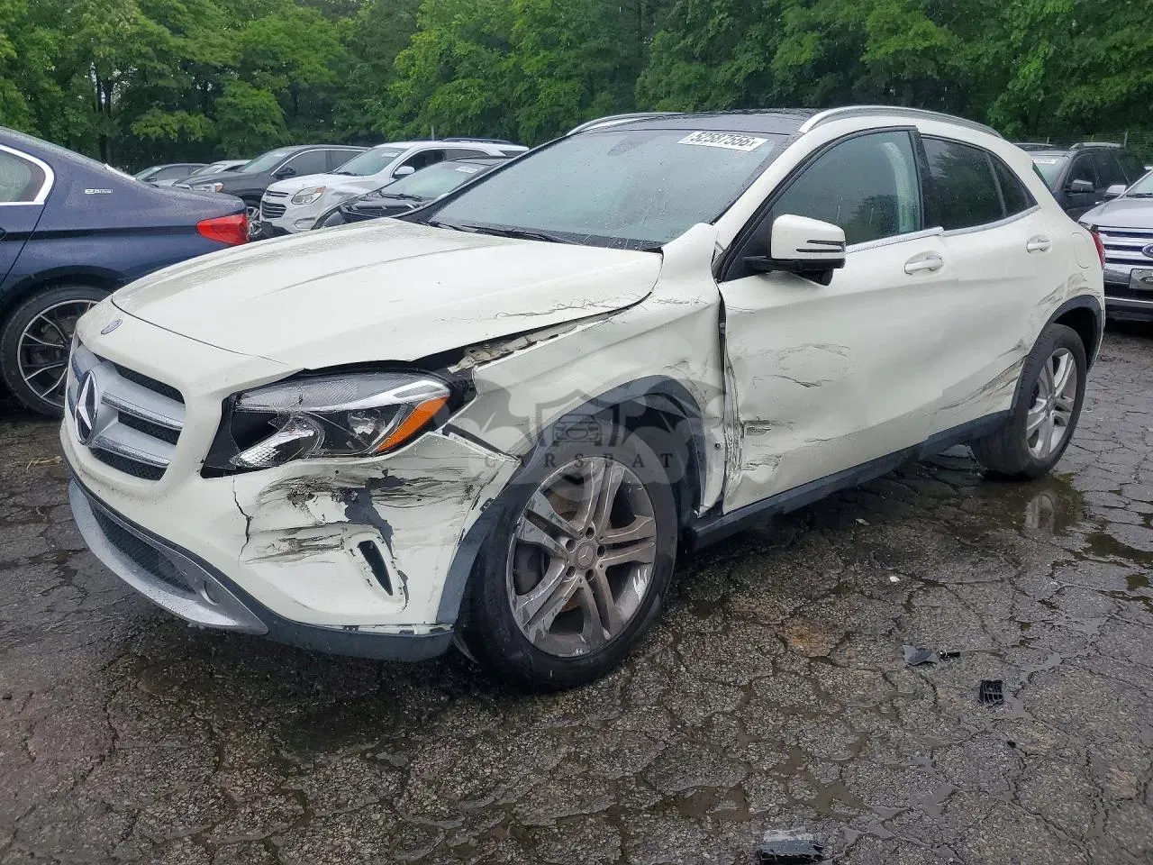 Mercedes-Benz GLA 2.0L 4 2016