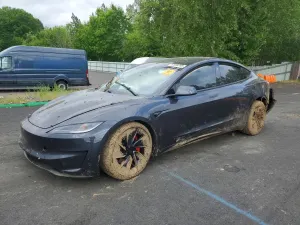 Tesla Model 3 2025