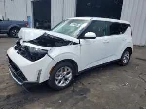 Kia Soul 2.0L 4 2025