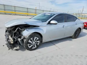 Nissan Altima 2.5L 4 2021