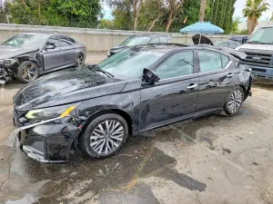 Nissan Altima 2.5L 4 2025