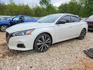 Nissan Altima 2.5L 4 2021