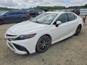 Toyota Camry 2.5L 4 2021