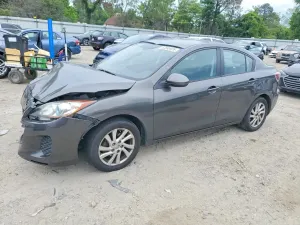 Mazda 3 2.0L 4 2012