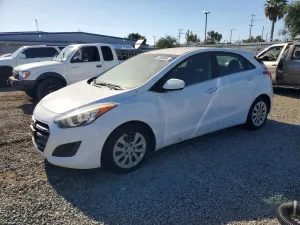 Hyundai Elantra 2.0L 4 2016