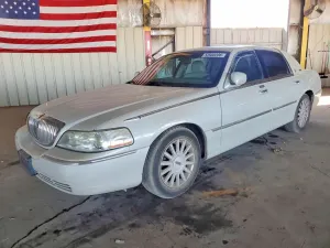 Lincoln Town Car 4.6L 8 2005