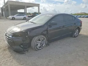 Hyundai Elantra 2.0L 4 2020