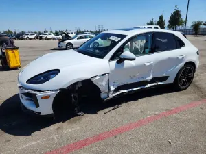 Porsche Macan 2.0L 4 2019
