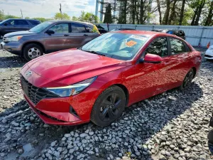 Hyundai Elantra 2.0L 4 2021